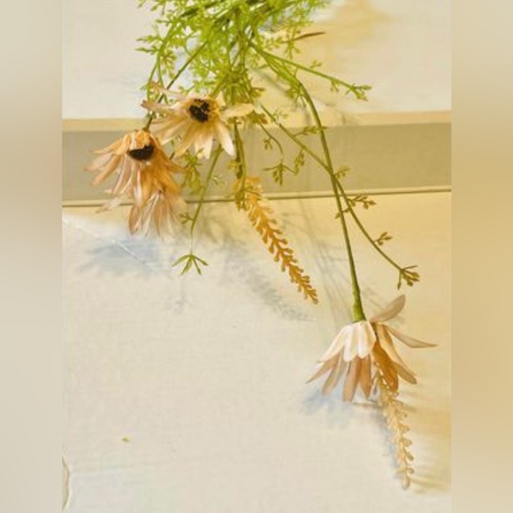 *Wispy Daisy Spray, Mauve Bundle of 3 - Picture 3 of 5